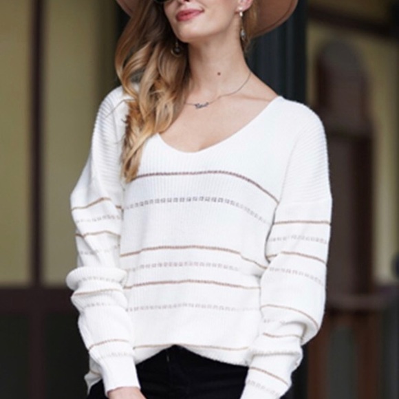 The Daisy Sweater - Picture 2 of 3